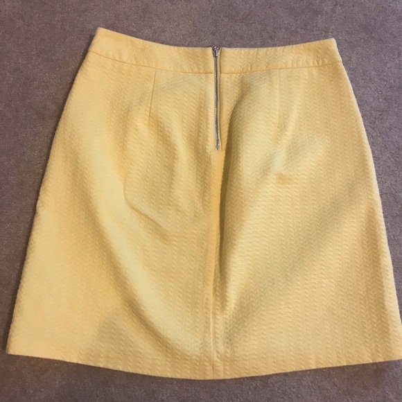 Limited yellow skirt - Picture 3 of 4